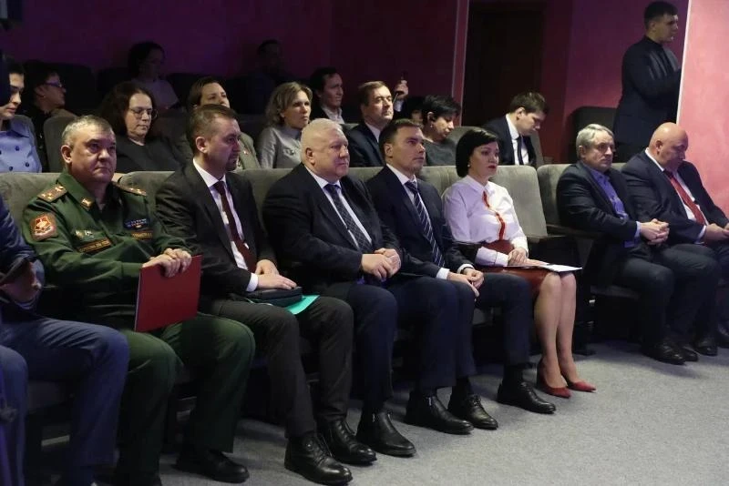 В Норильске обсудили комплекс мер поддержки участников СВО и их семей