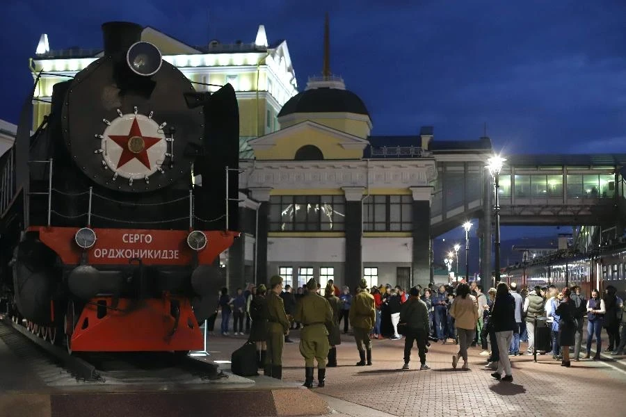 Участники ночного квеста на жд /вокзале разгадали шифры и коды Великой Победы 