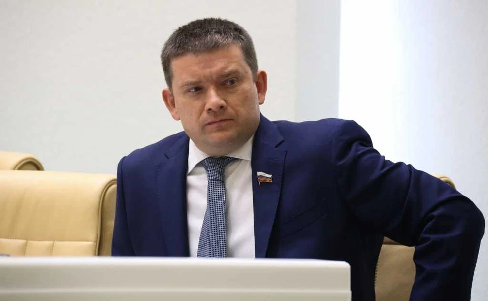 Николай Журавлёв iVxZtAJHYhKOej0woH8M0eOWhUuKCeJW.jpg