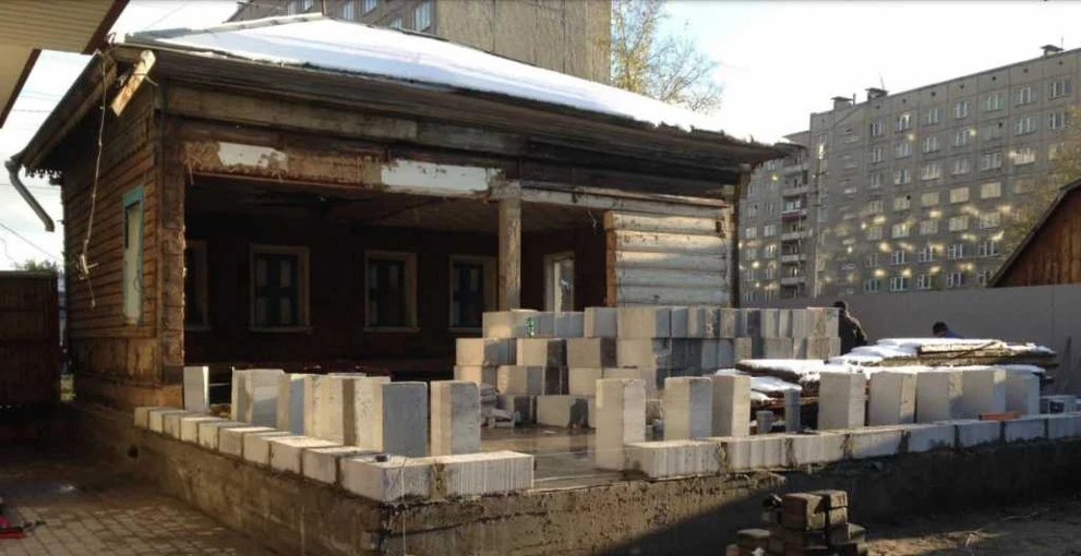 Так собственник обращается с памятником архитектуры krupskoj96_3.jpg
