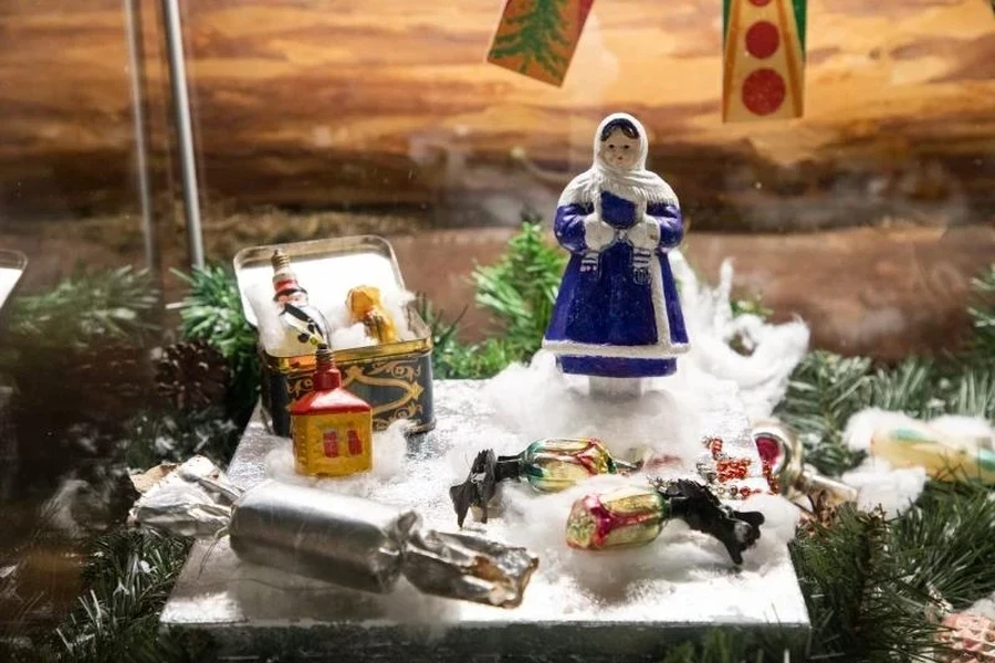 25.12-09.01 - жителей Красноярского края приглашают на онлайн-экскурсию «Ёлка Победы»