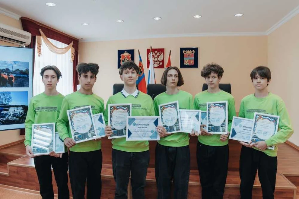 Участники Профкоманд.ФМ отмечены муниципальными наградами