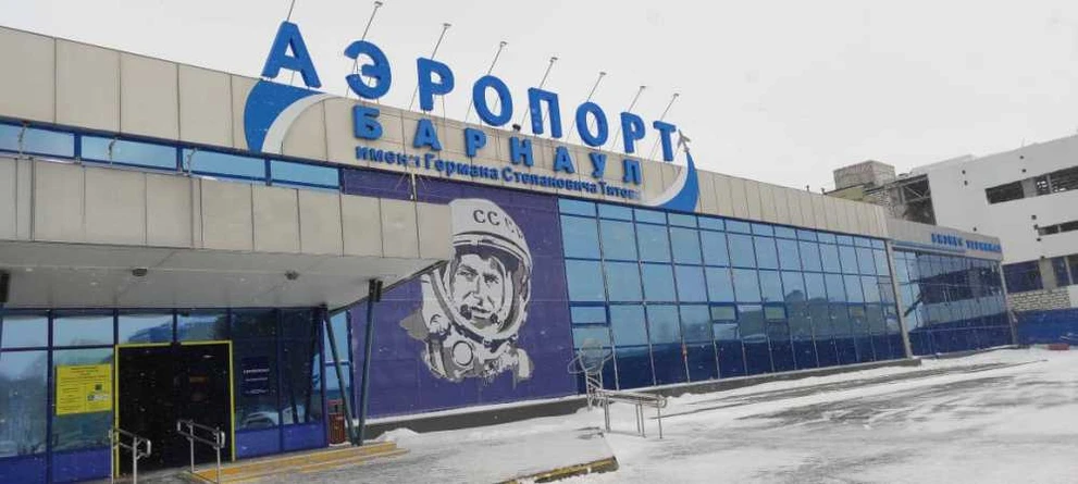 Прокуратура взяла на контроль задержку рейса на Пхукет из Барнаула