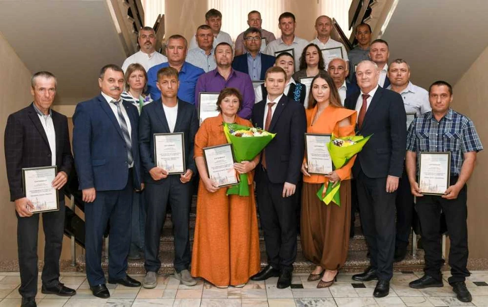 Хакасия поддержала фермеров: 20 хозяйств получили гранты