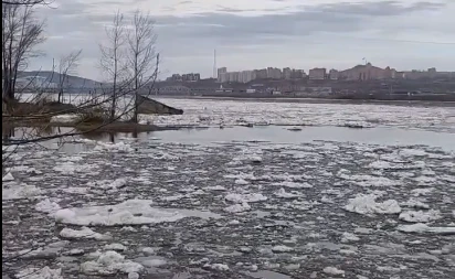 Красноярские водозаборы на островах прошли в штатном режиме ледоход 