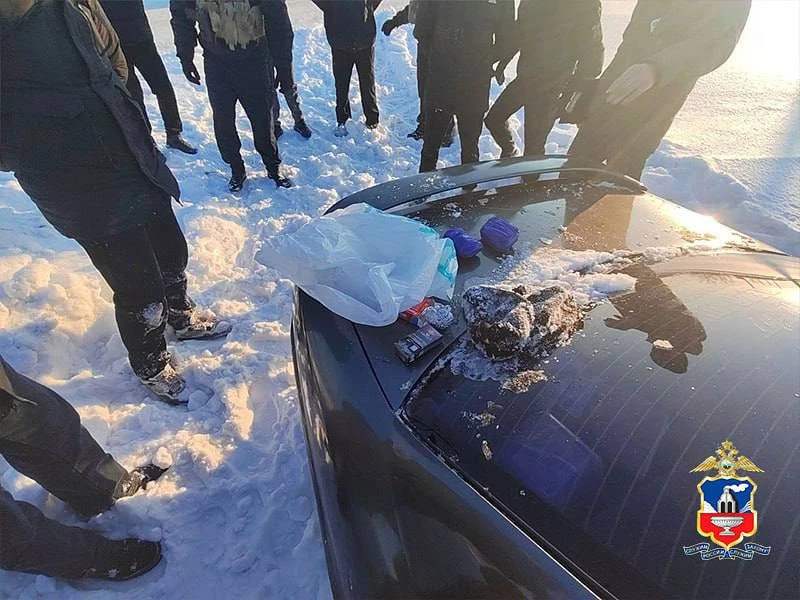 На Алтае задержали троих наркокурьеров, промышлявших в нескольких регионах