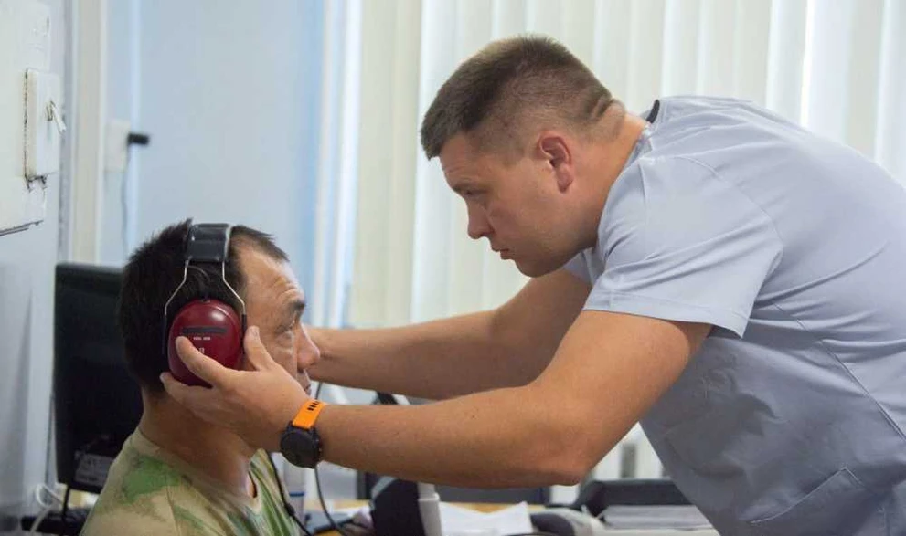 Более 80 ветеранов СВО пройдут бесплатное обследование у отоларинголога