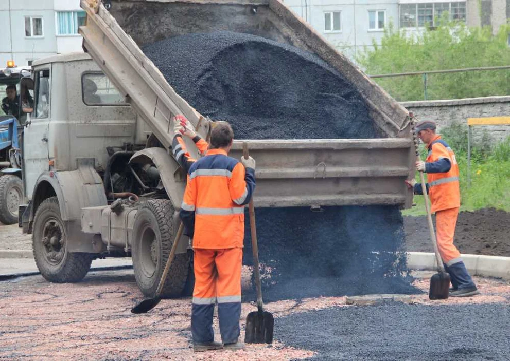 В Красноярске на нескольких улицах в выходные частично ограничат движение авто