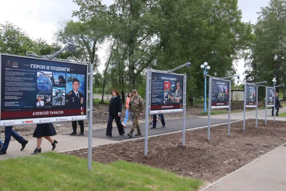 В столице Хакасии открылась фотовыставка под открытым небом «Герои и подвиги»