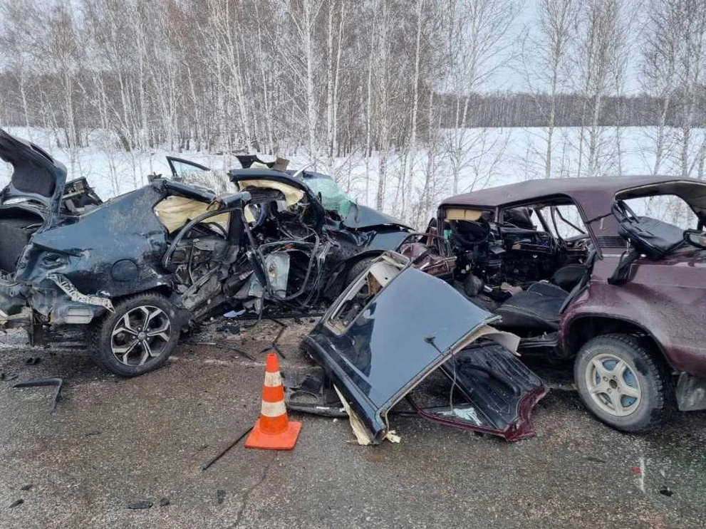 Пять человек погибло в ДТП под Новосибирском