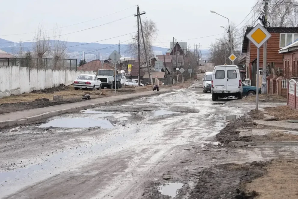 В Красноярске рассмотрели решения по ситуации с подтопление домов в Покровке