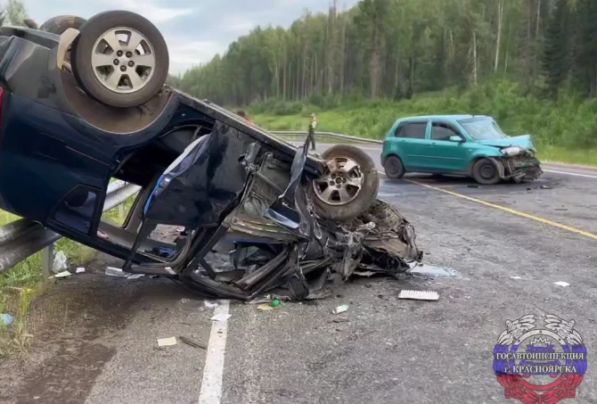Под Красноярском в ДТП пострадали 6 человек