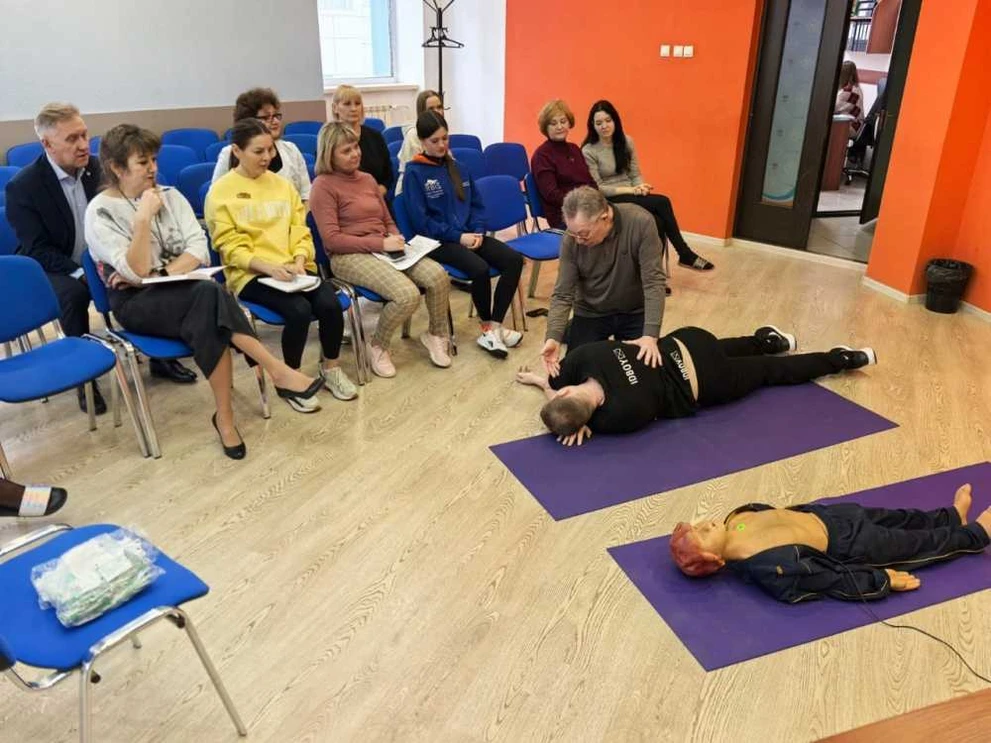 Сотрудники спорткомплекса Абакана теперь овладели навыками предоставления первой помощи