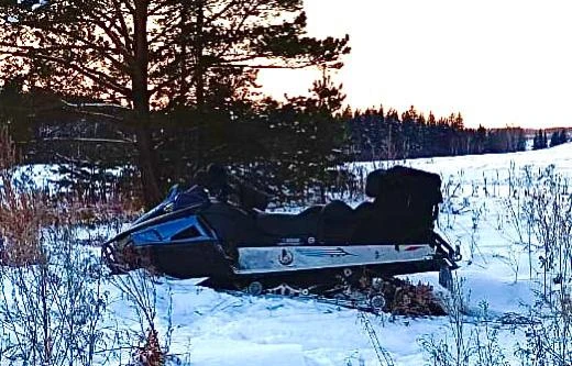 В Иркутской области разбился на снегоходе 11-летний мальчик