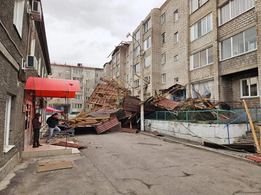 В Красноярске мужчина пострадал в результате падения крыши 