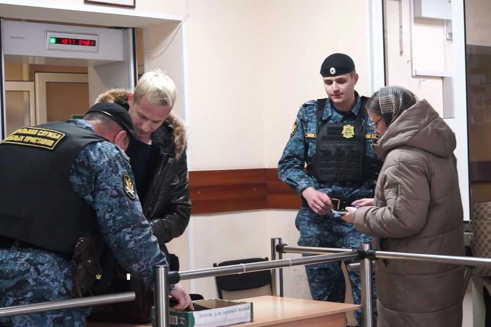 В Красноярском крае более 3600 запрещенных предметов изъяли у посетителей судов
