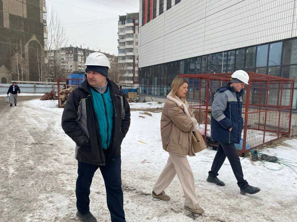 Депутат Красноярского края проверила ход строительства школы в мкрн Аэропорт