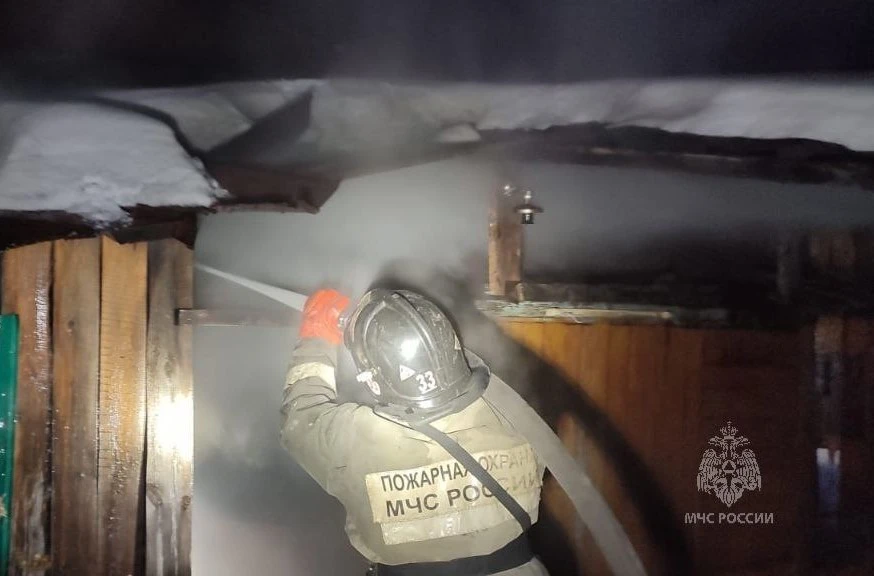 В Красноярском крае за сутки потушено 13 пожаров, погибла женщина 