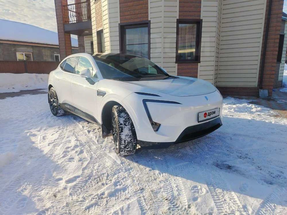 Электромобиль за 8,4 миллиона продают в Барнауле