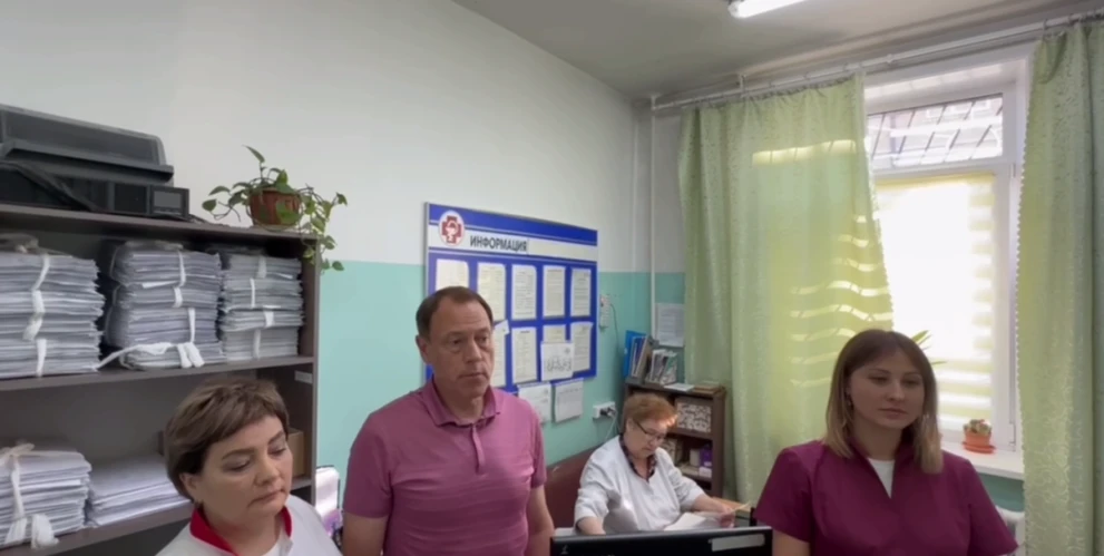 В Иркутской области прокомментировали массовое увольнение медиков 