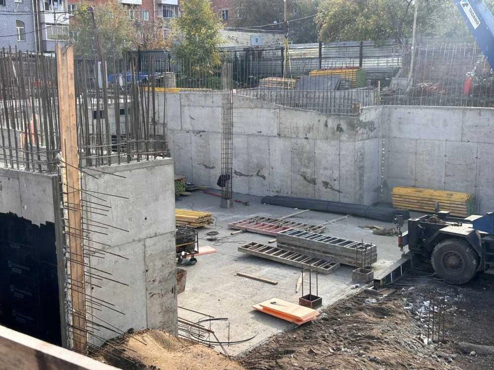 В Красноярске в Суриков-центре начаты работы по созданию подземного этажа