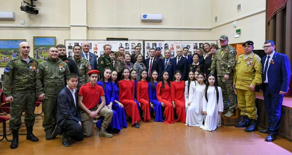 Глава Хакасии запустил акцию «Подвиги отцов – Крылья сыновей»