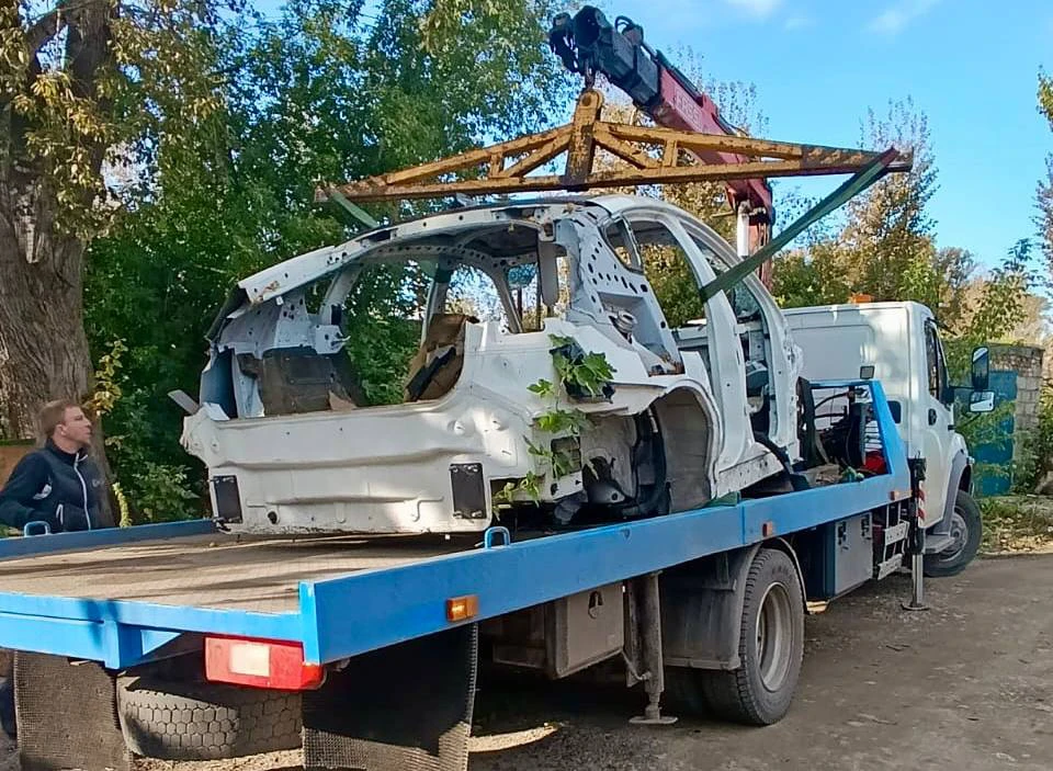 В Свердловском районе Красноярска с улиц эвакуировали более 200 автомобилей