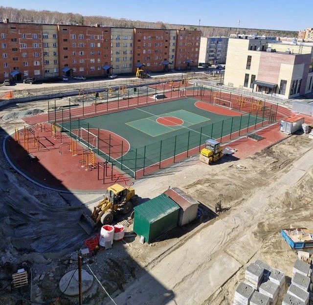 В новой школе Новосибирска строят ливневую канализацию