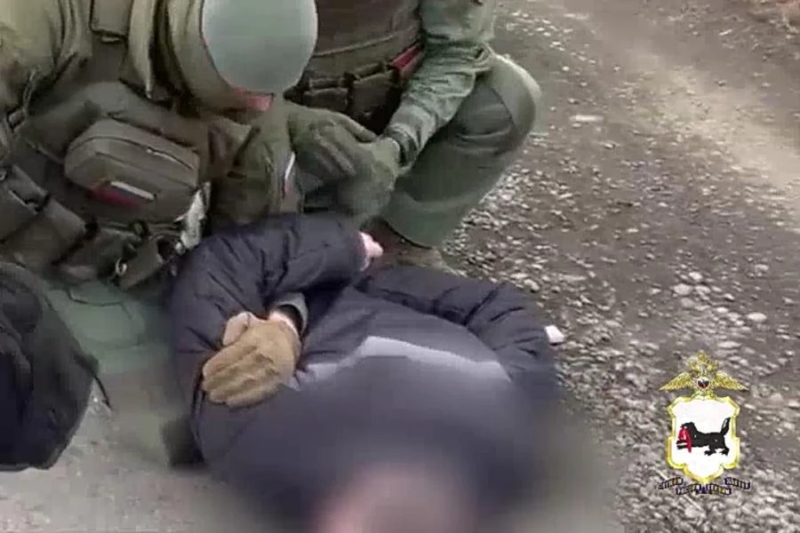 В Иркутской области бывший заключённый едва вышел на свободу, как был снова задержан по обвинению в убийстве 16-летней давности 