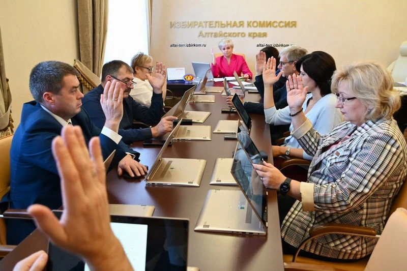 В Алтайском крае депутаты представили новую карту избирательных округов 