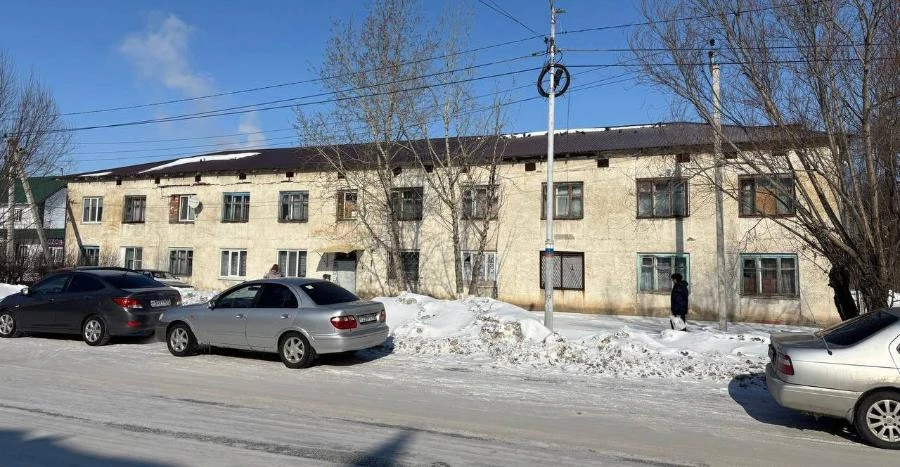 В Омской области прокуратура заставила муниципалитет наконец подключить к центральному водоснабжению дом, построенный более полувека назад