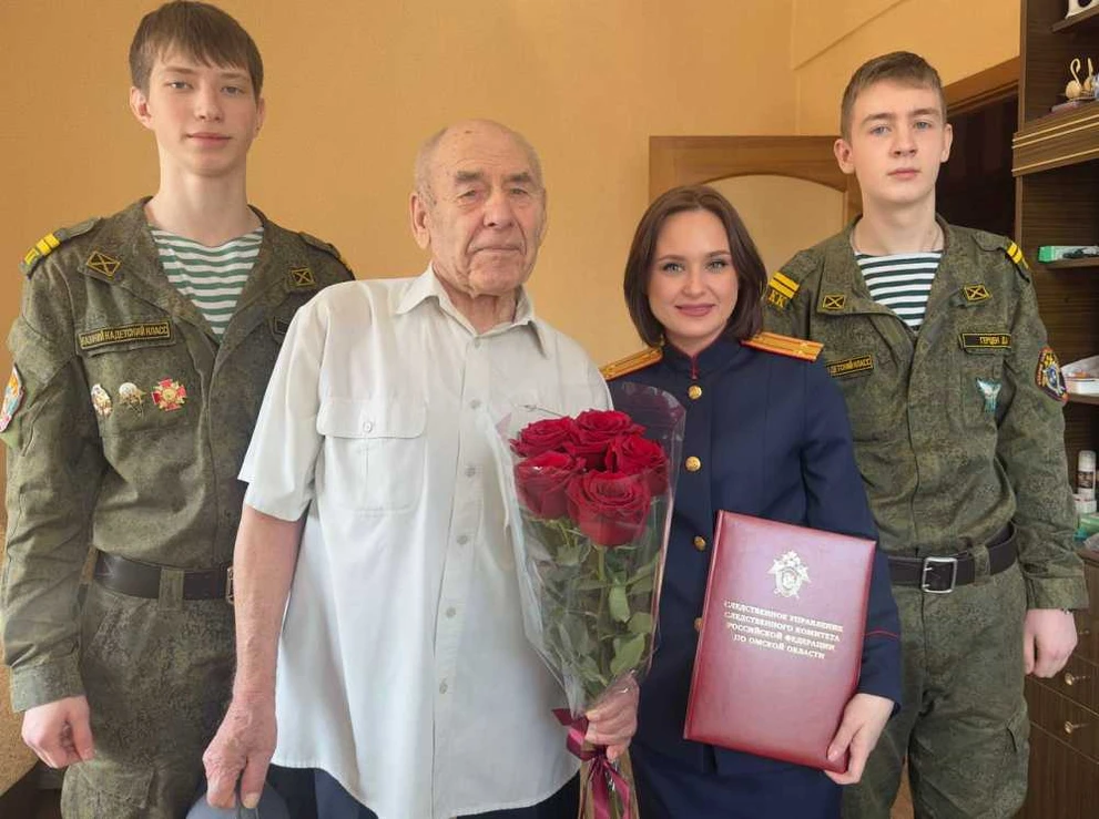 В Омской области ветерана Великой Отечественной войны поздравили с 95-летием
