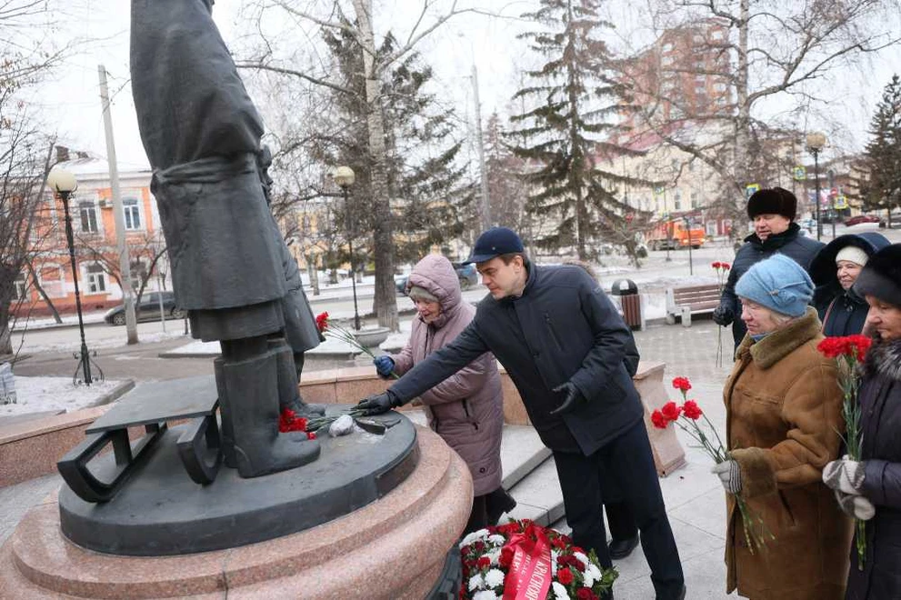 Губернатор Красноярского края встретился с активом организации «Блокадник» 
