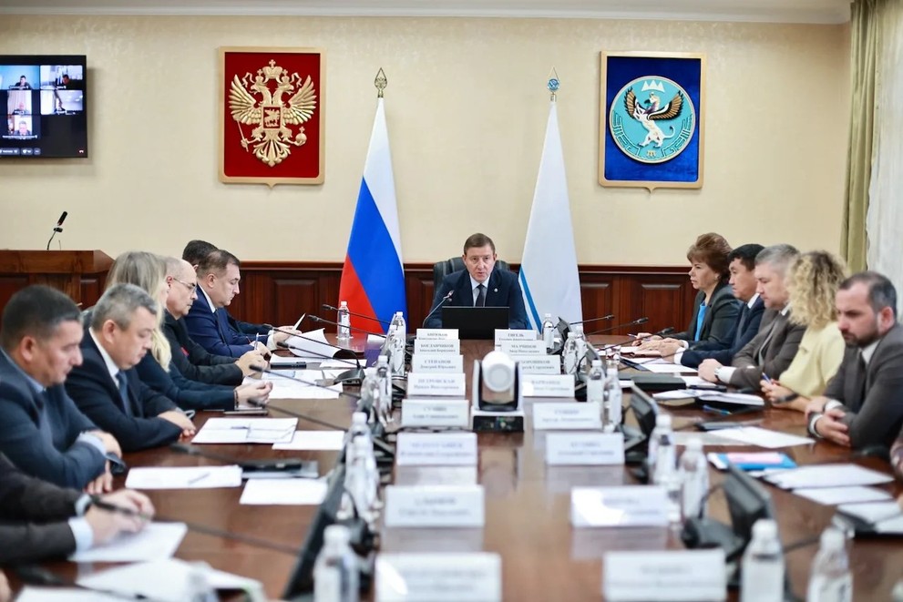 Андрей Турчак назвал главные проблемы коммунальной сферы Алтая