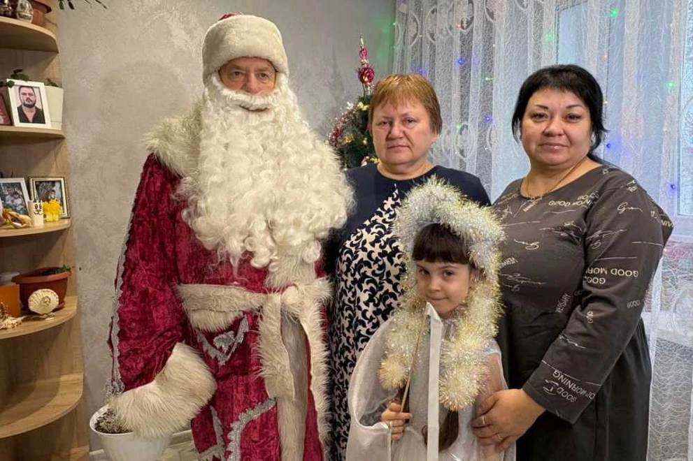 В преддверии Нового года Юрий Швыткин посещает семьи погибших участников СВО