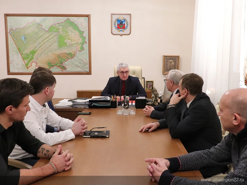 В Алтайском крае обсудили развитие футбольного клуба «Динамо-Барнаул»  