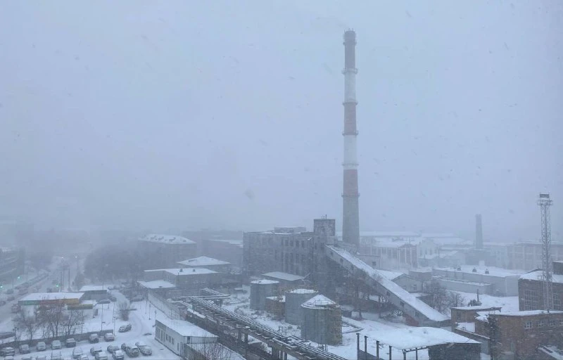 Власти Кемерова рассказали о мерах по ликвидации снегопада, обрушившегося на город