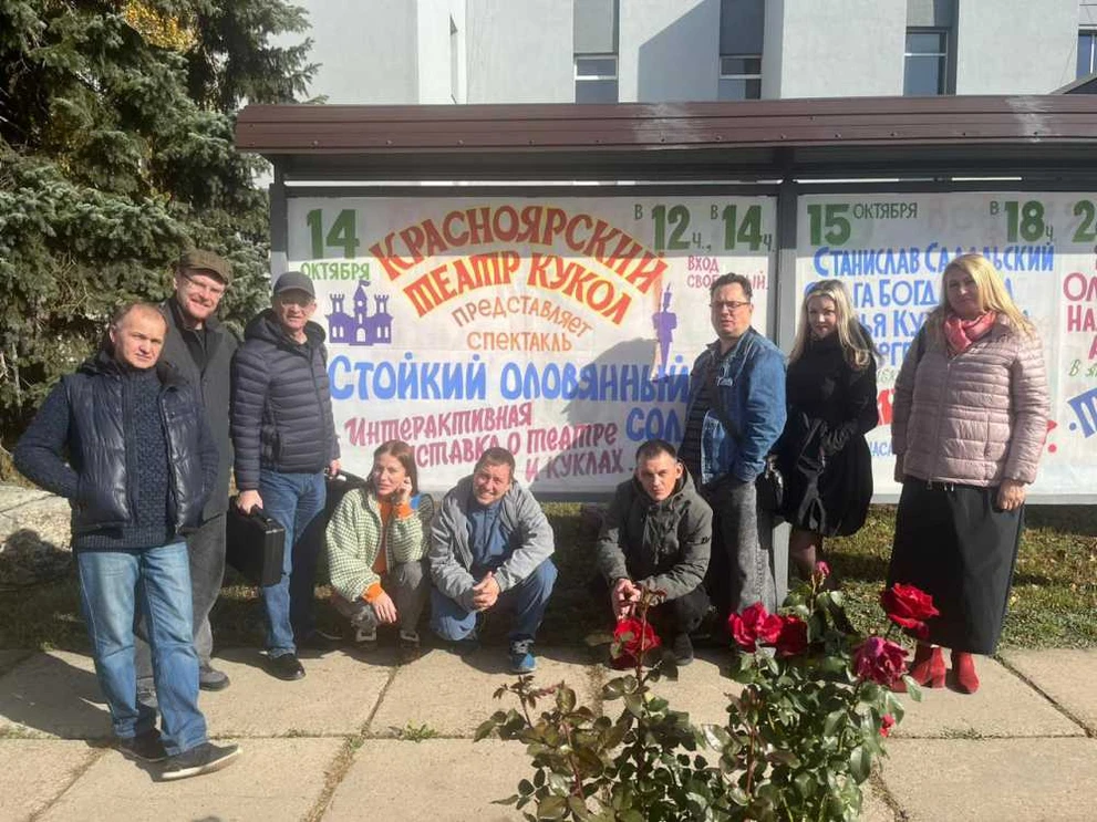 2500 жителей ЛНР посмотрели спектакли Красноярского театра кукол