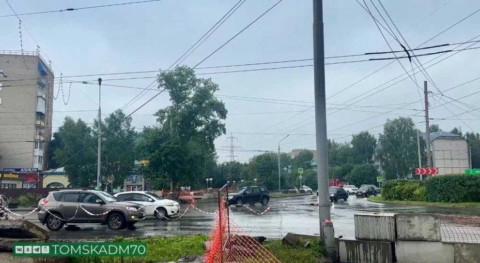 В Томске заменили 50 метров теплотрассы под Иркутским трактом