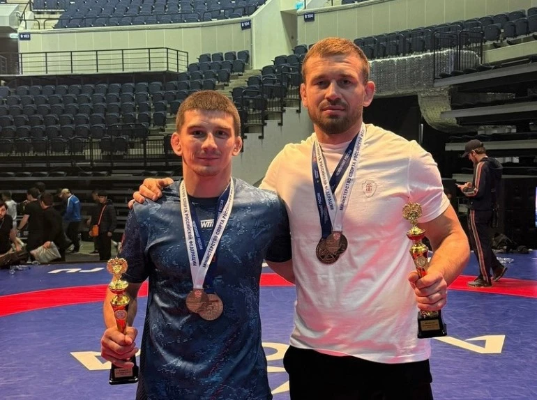 2 бронзовые медали завоевали красноярцы в чемпионата России по вольной борьбе