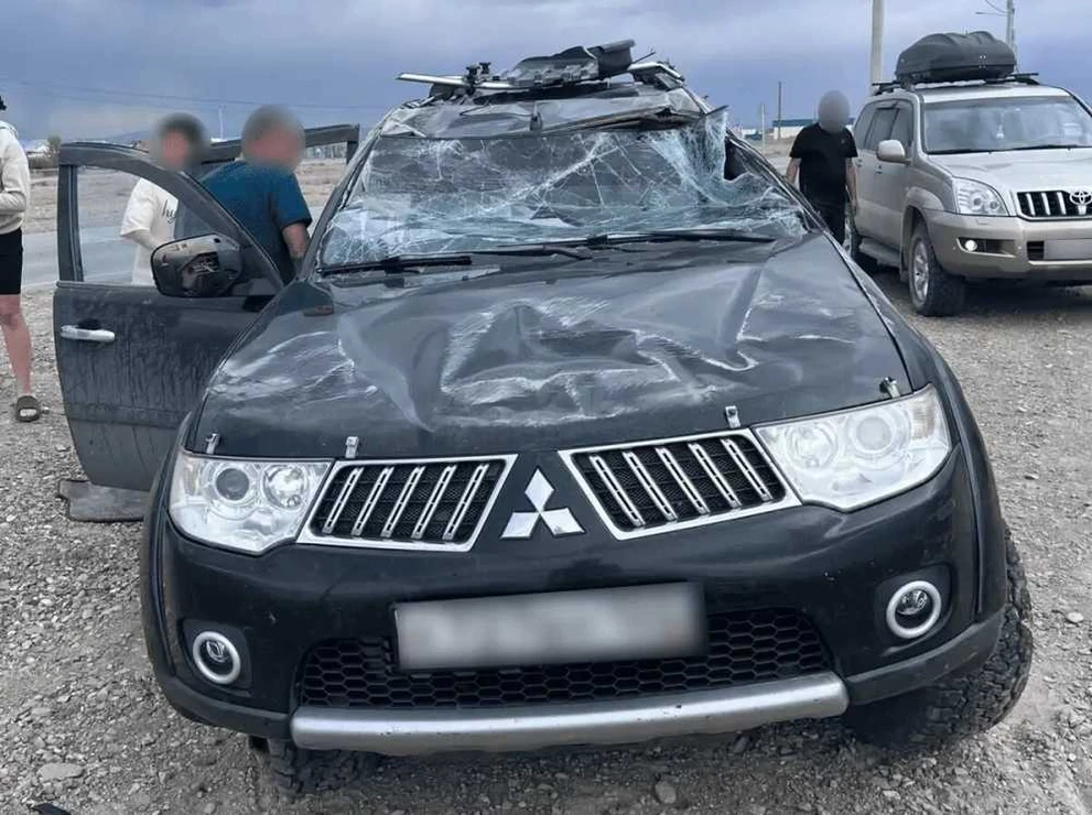 В Горном Алтае перевернулись трое туристов
