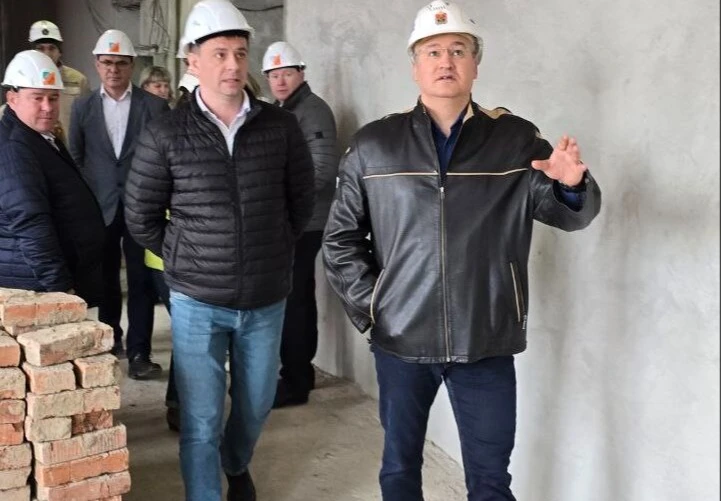 Ремонт школы в Кузбассе отстаёт от графика более чем на три месяца