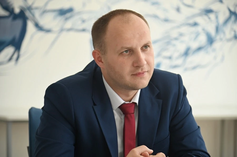 Учитель-археолог из Барнаула покорил жюри краевого конкурса нестандартным уроком