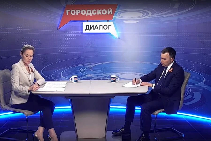 Глава Норильска ответил на вопросы горожан в прямом эфире местной телекомпании