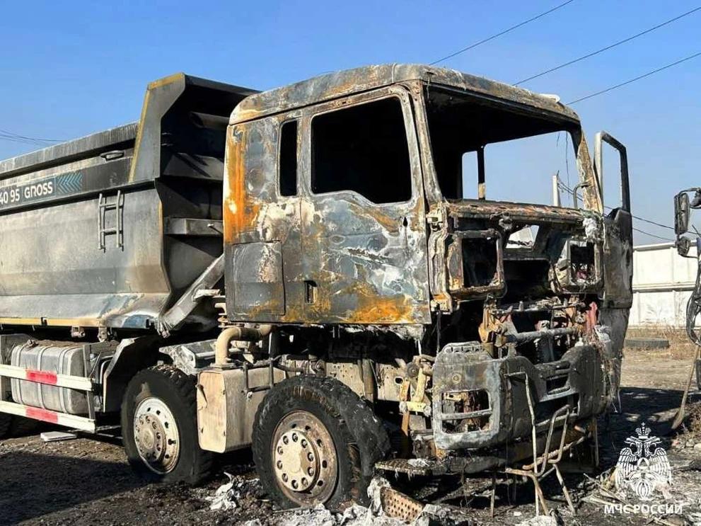В Туве пьяный мужчина сгорел заживо в камазе 