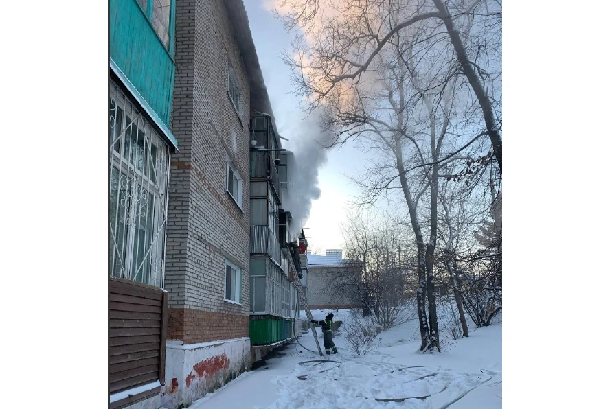 На пожаре под Красноярском спасены 5 человек