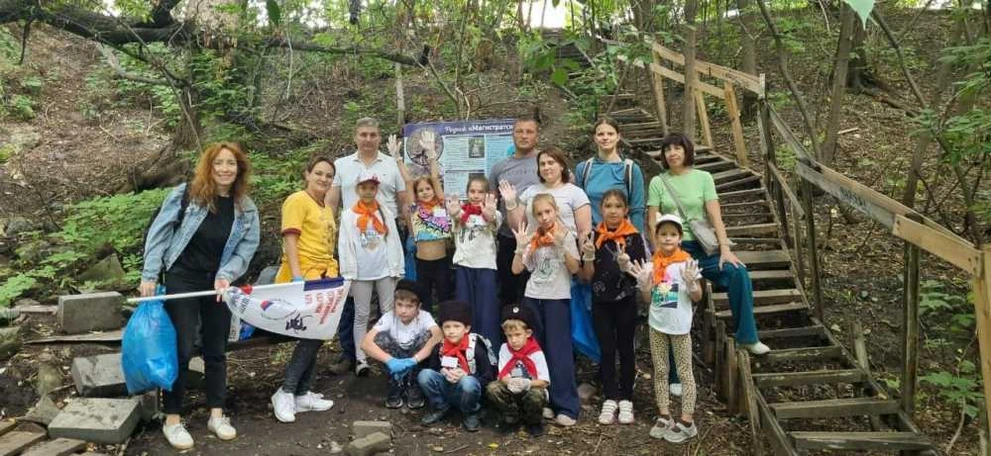  Томске казачата проводят лето с пользой  
