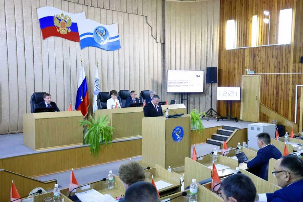 Депутаты Госсобрания Республики Алтай приняли изменения в Конституцию