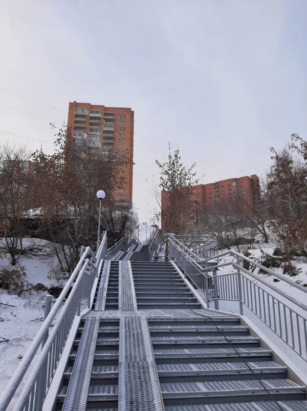 Лестница в Орбите (4).jpg Лестница в Орбите (4).jpg