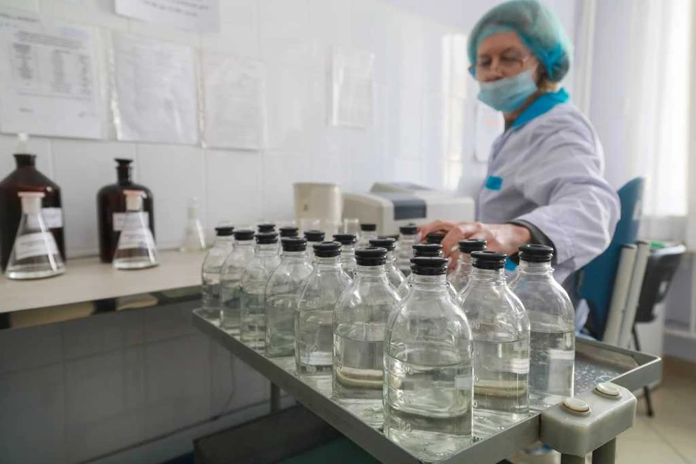 КрасКом. Лаборатория контроля качества воды водозабора Гремячий лог перешла на круглосуточный режим работы на период паводка (2).jpg КрасКом. Лаборатория контроля качества воды водозабора Гремячий лог перешла на круглосуточный режим работы на период паводка (2).jpg